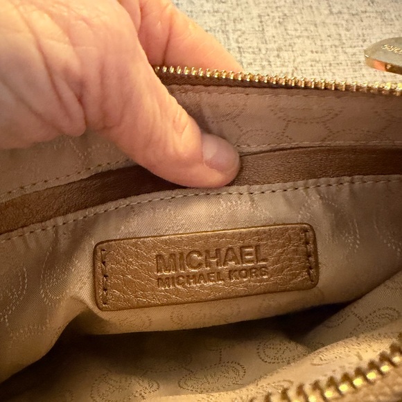 Michael Kors Monogram Jacquard Canvas Crossbody Bag 5.5x8 Limited Edition - Picture 8 of 11